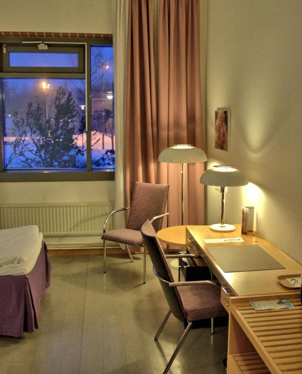 Hotel Kuninkaantie Espoo Phòng bức ảnh